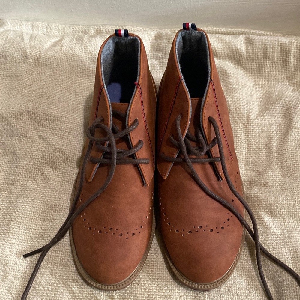 Kids Tommy Hilfiger dress shoes